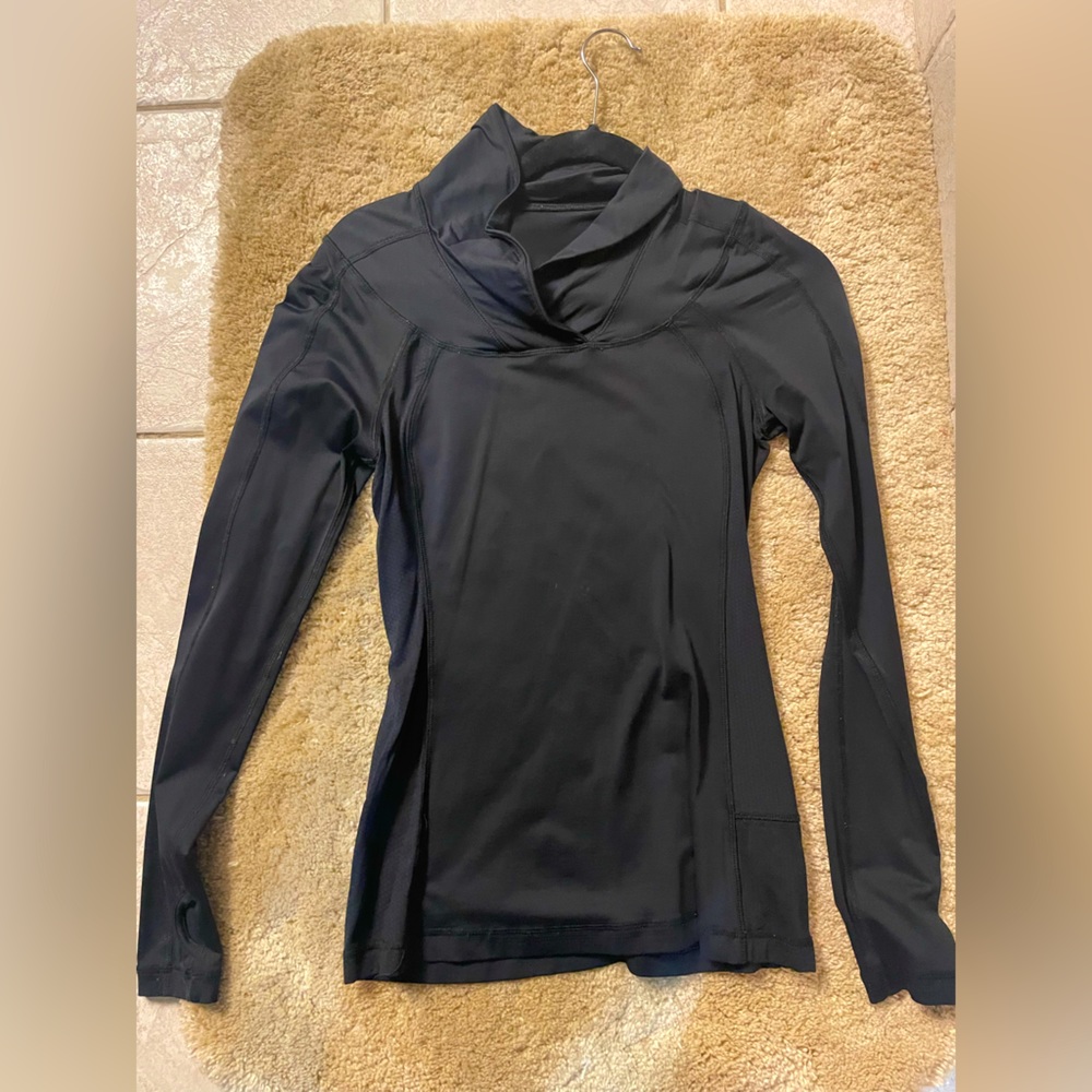 Lululemon women’s pullover long sleeve